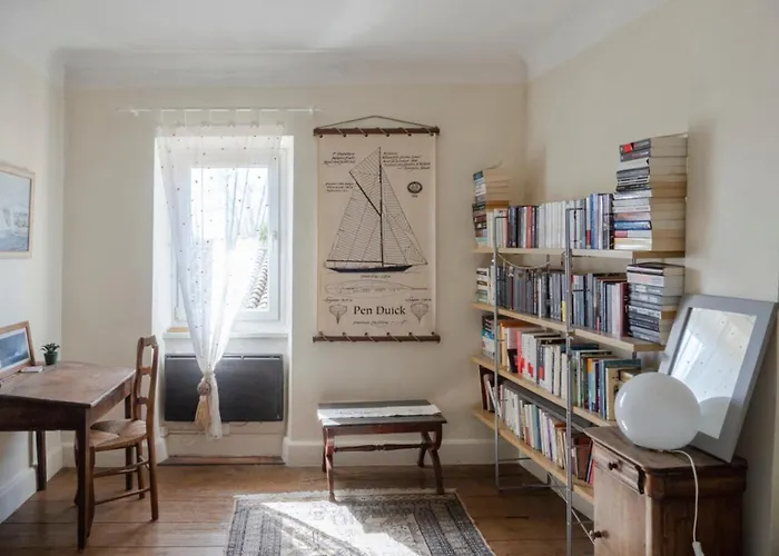 D'une Maison à L'autre Alojamento de Acomodação e Pequeno-almoço 3*