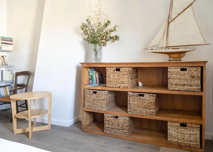 D'une Maison à L'autre Alojamento de Acomodação e Pequeno-almoço Cepie